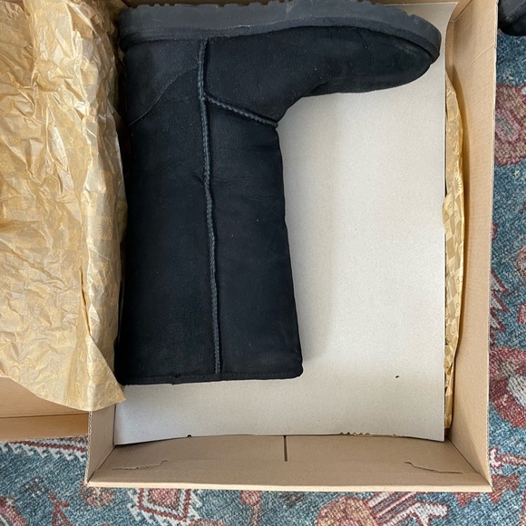 UGG Tall boots size 9 - Picture 6 of 11